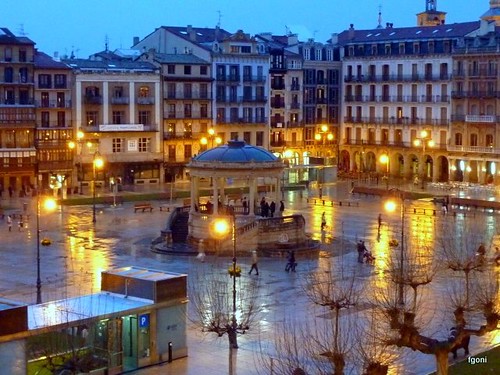 Plaza del Castillo Pamplona: Historia y Secretos Revelados